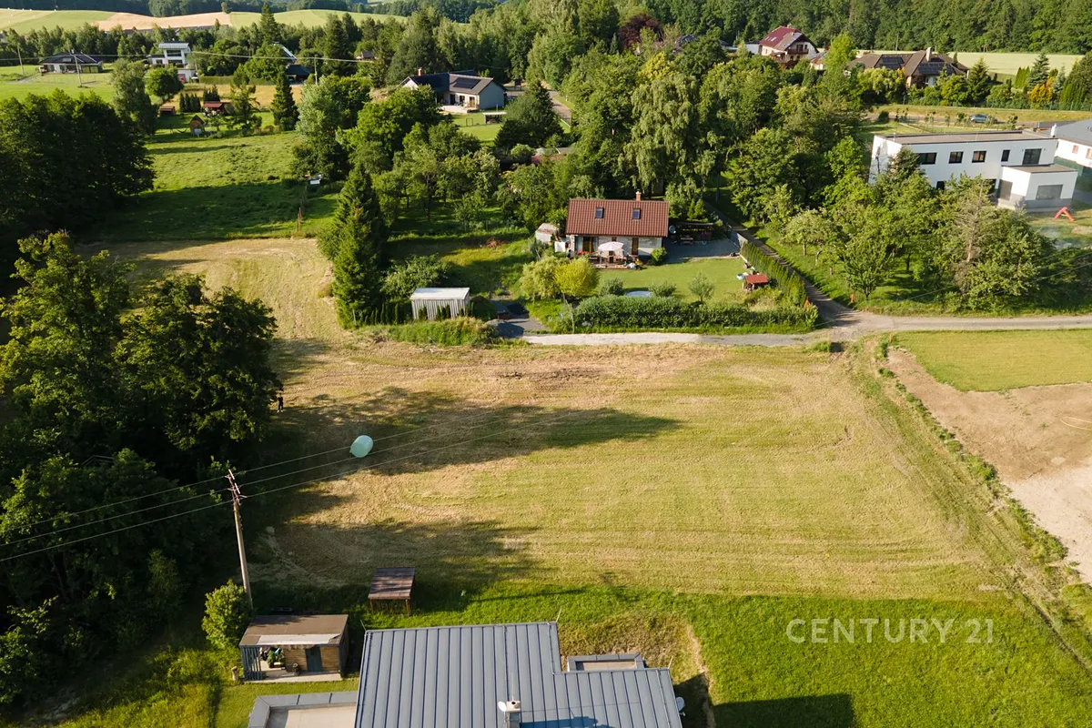Prodej stavebního pozemku 2823 m²